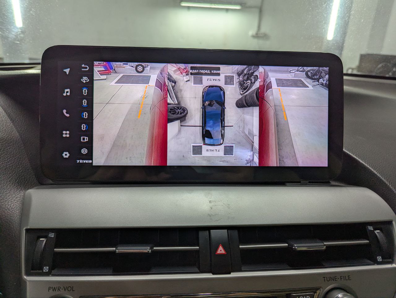 Экран камер 360 на TEYES LUX ONE в Lexus RX