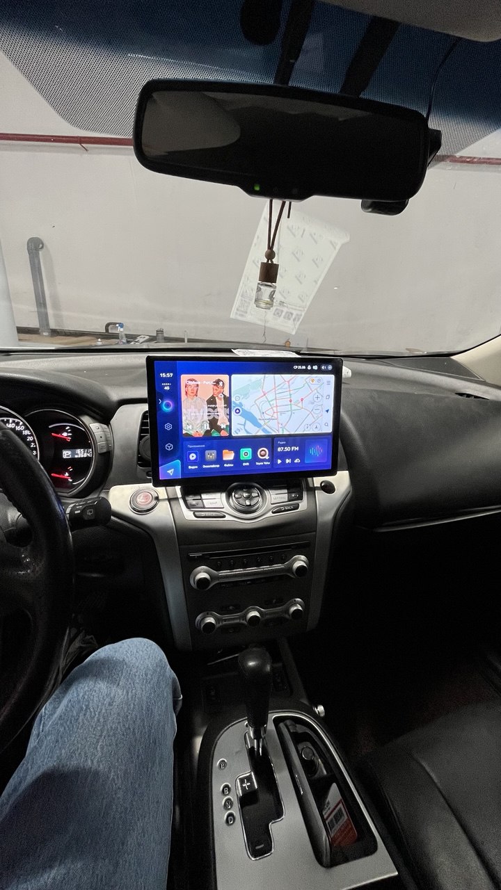Видеорегистратор и внешний микрофон для Nissan Murano Z51.