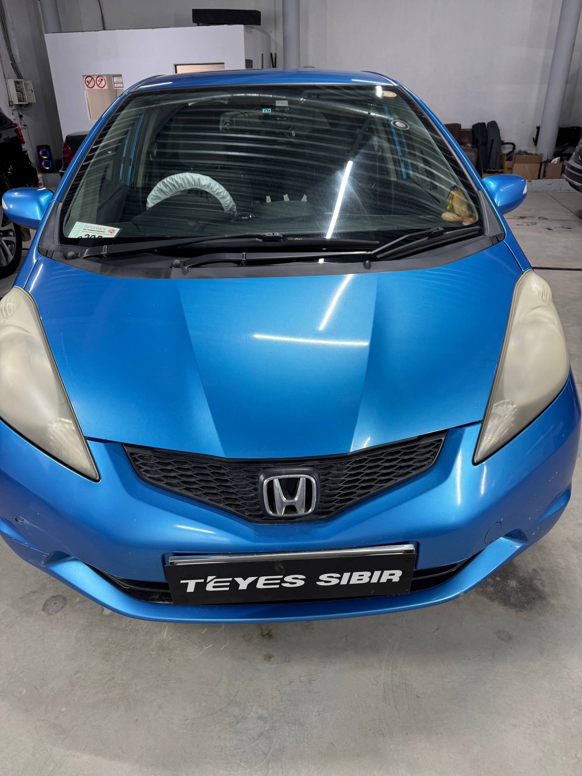 Honda Fit в установочном центре TEYES Sibir.