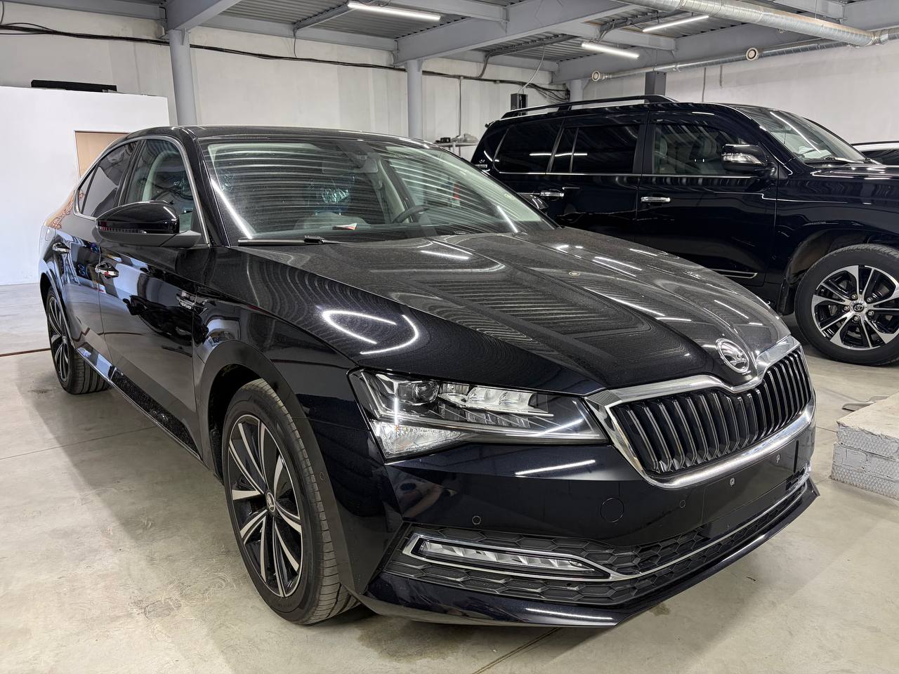 Skoda Superb: внешний вид автомобиля.