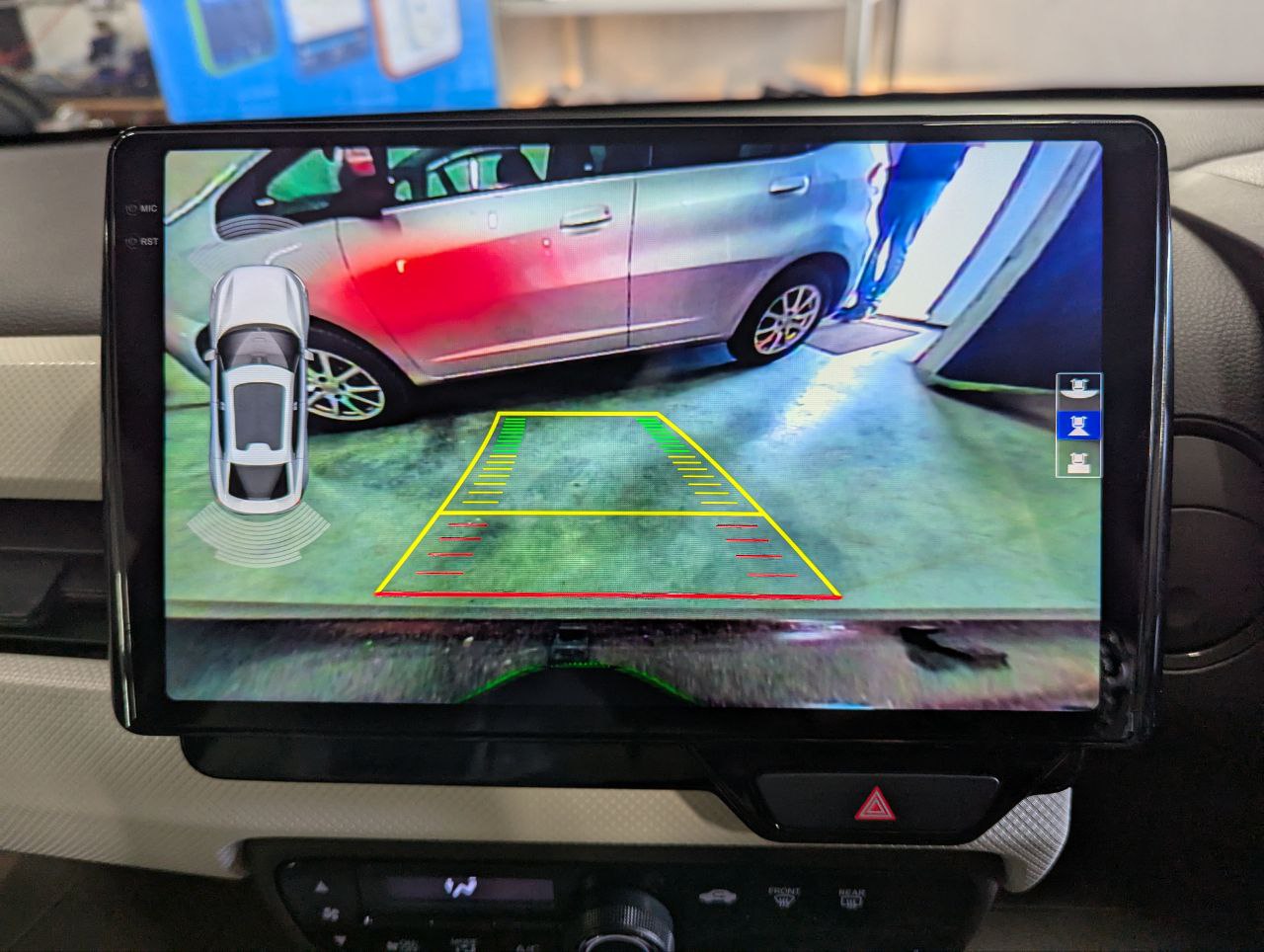 Дополнительная работа с Honda N-WGN в установочном центре TEYES Sibir