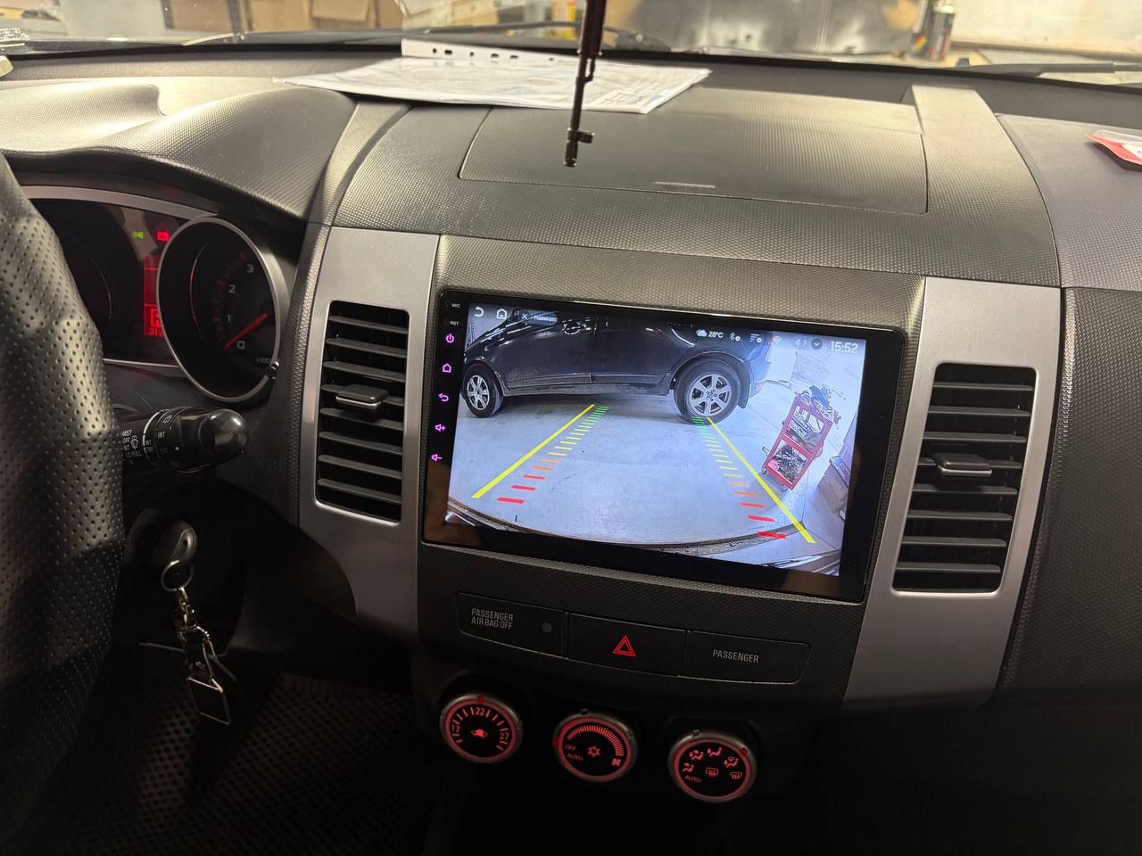 Оборудование камеры заднего вида для Mitsubishi Outlander