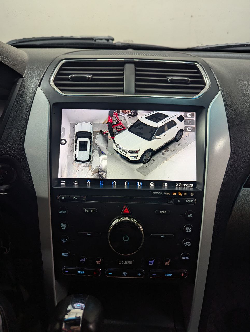 Ford Explorer 5 после установки Teyes CC3 2K с системой кругового обзора AVM 360°