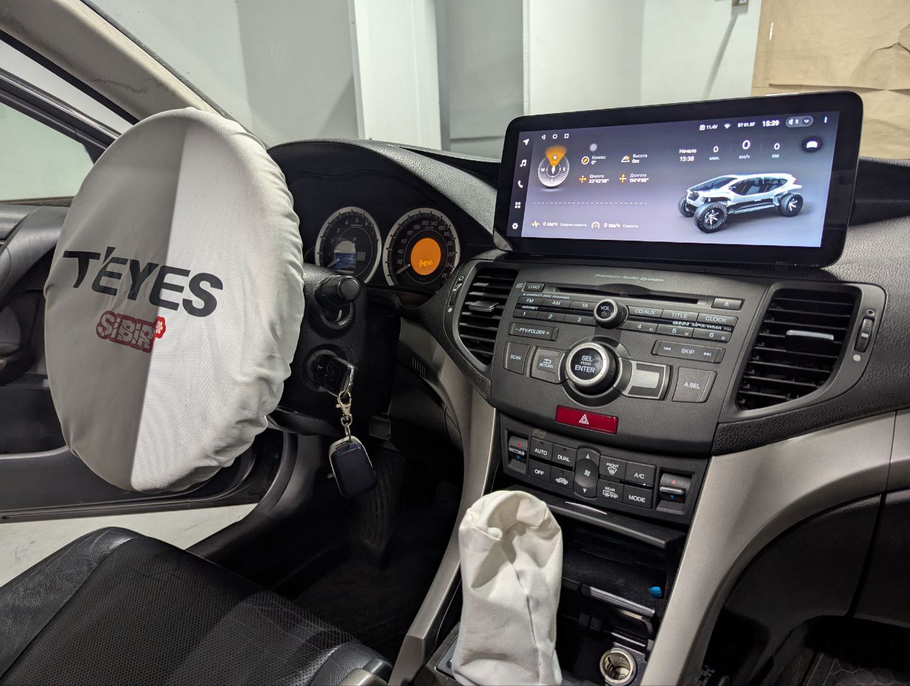 Teyes Lux One после установки в Honda Accord 8