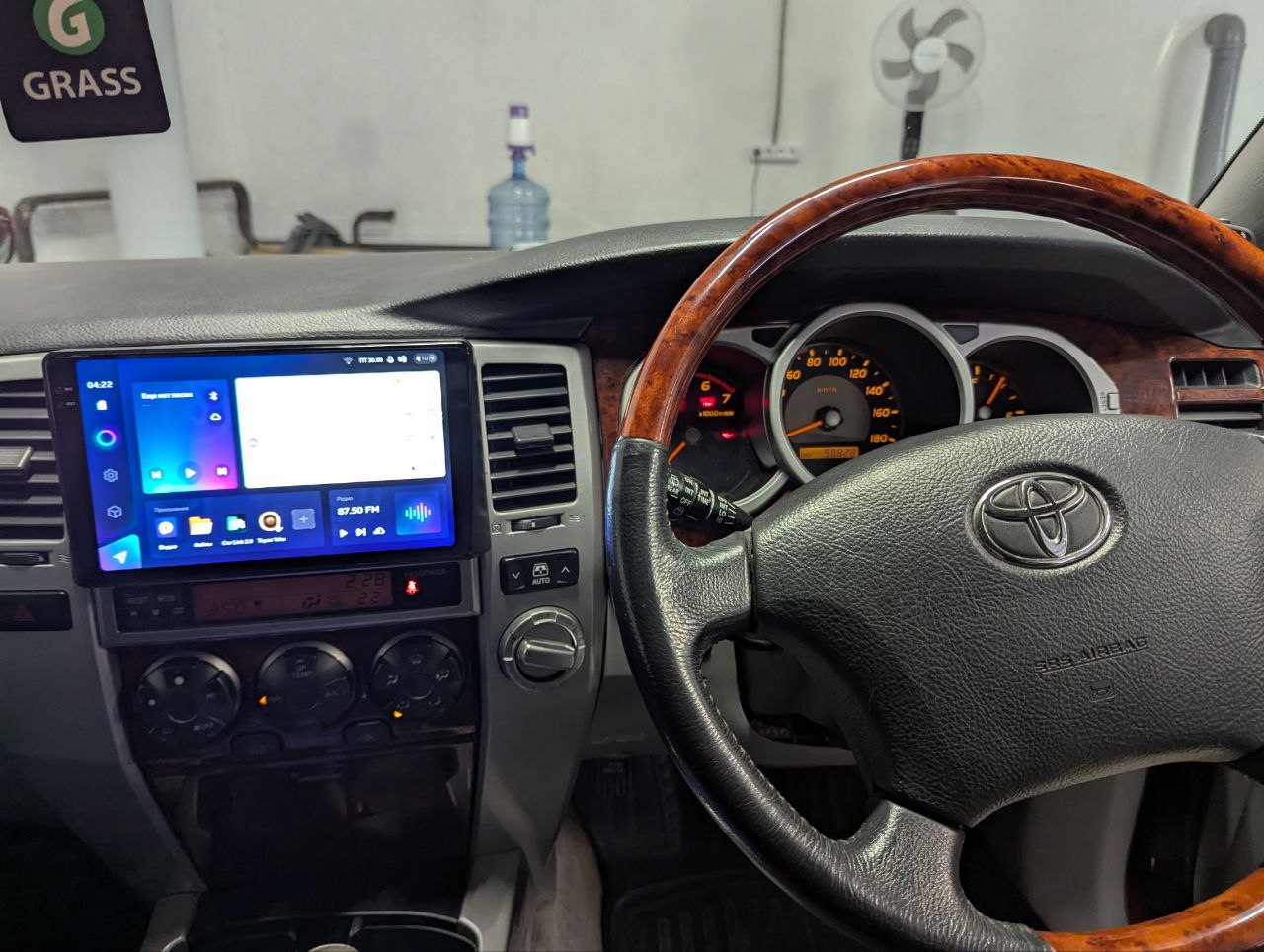 Toyota Surf после работы: TEYES CC3 2K