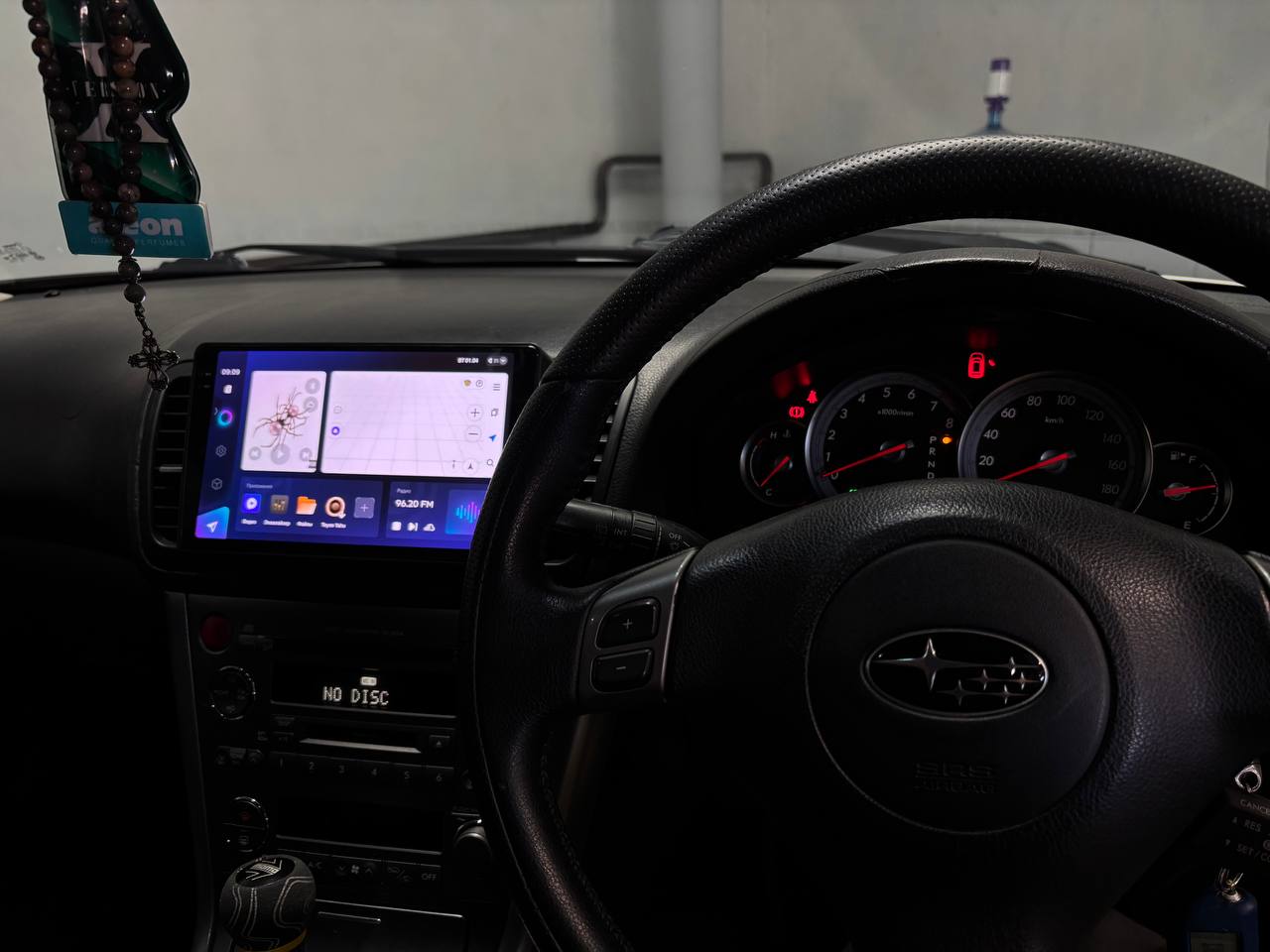 Интерфейс установленного оборудования в Subaru Legacy