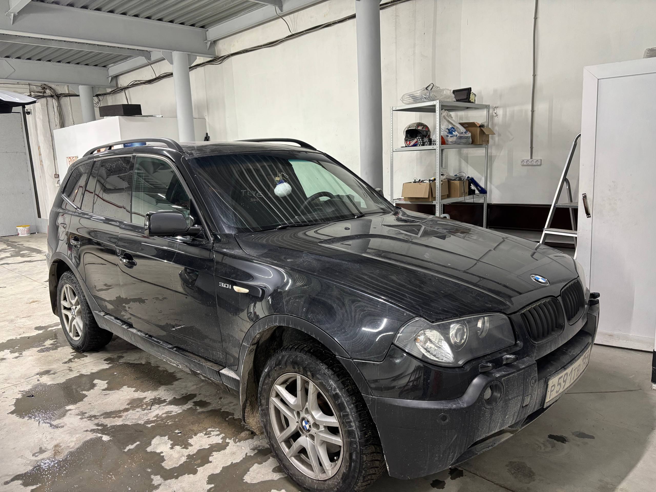 BMW X3 в установочном центре TEYES Sibir в Новосибирске