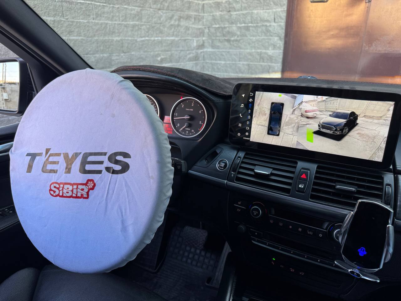 TEYES LUX ONE после установки в BMW X5 E70