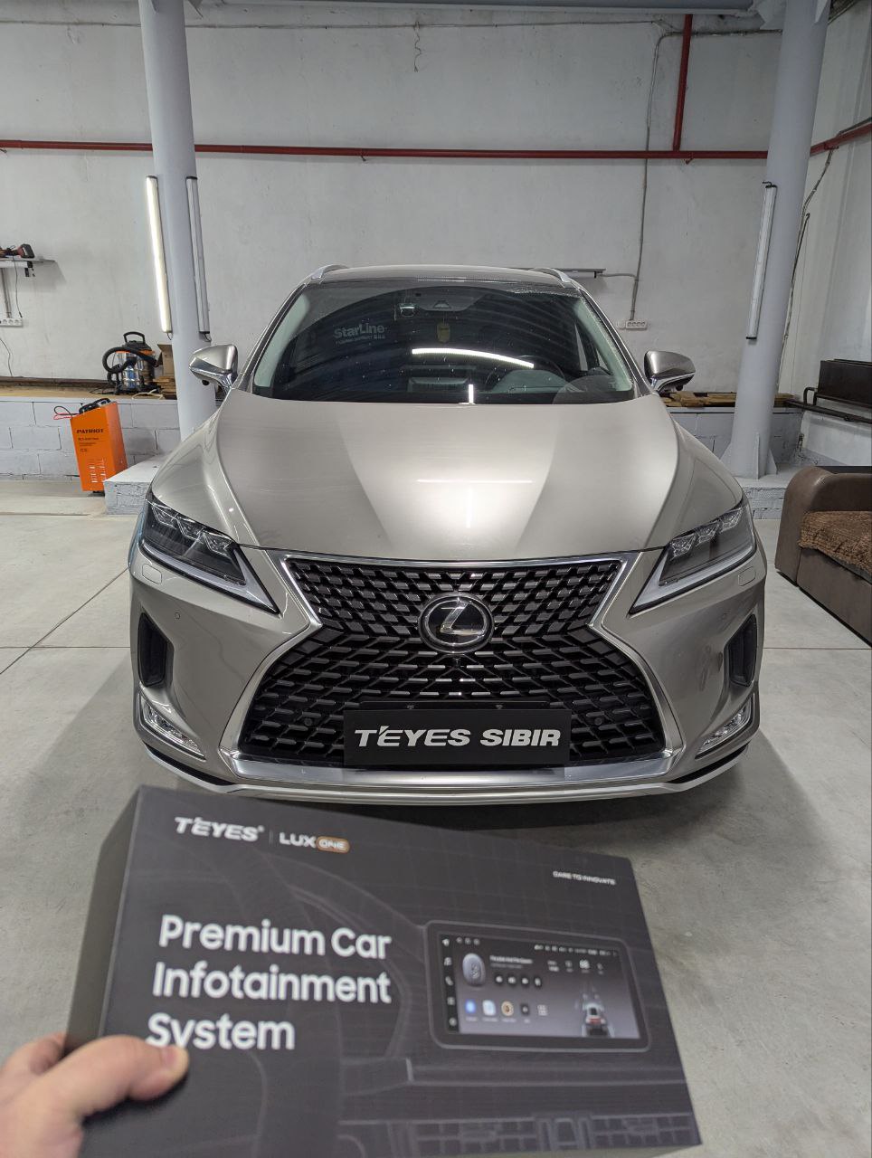 Lexus RX 2020 в установочном центре TEYES Sibir