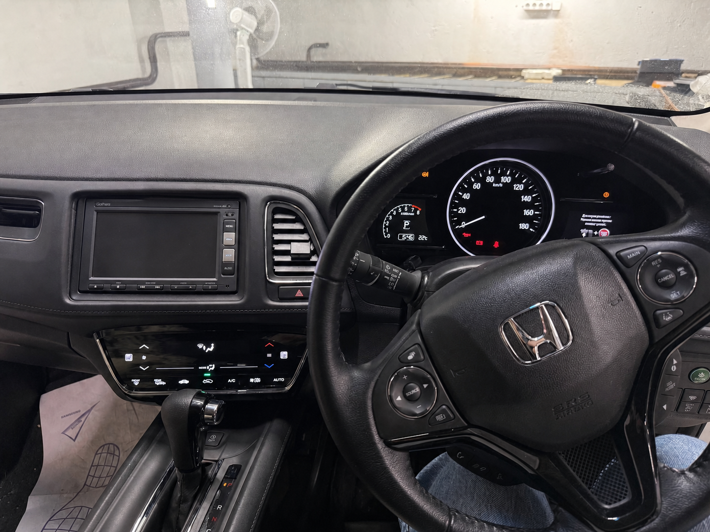 салон до установки на Honda Vezel 1 — TEYES Sibir, Новосибирск